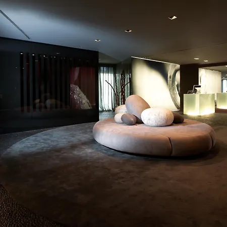 Отель The Vine Фуншал