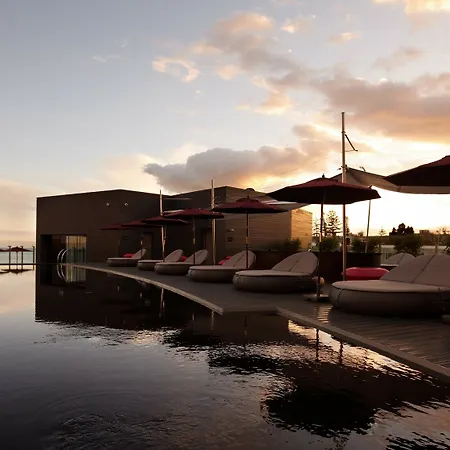 Отель The Vine 5*